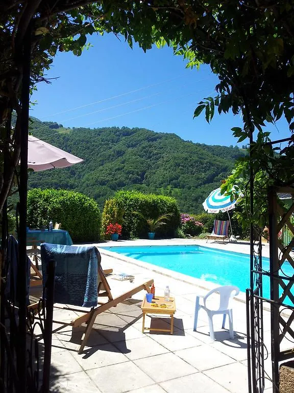 Casseloup Bed & Breakfast Arrien-en-Bethmale 0*,  France