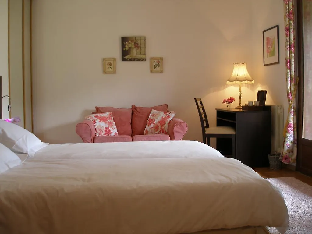 Casseloup Bed & Breakfast Arrien-en-Bethmale 0*,